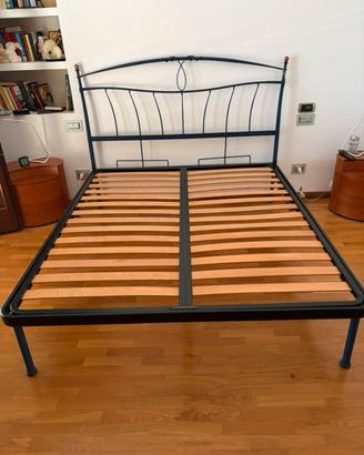 Letto matrimoniale in ferro battuto