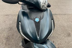 Beverly 300 HPE i.e. Versione S