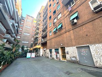 Magliana - locale commerciale