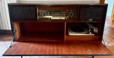 Grundig Stereo-Konzertschrank KS 520