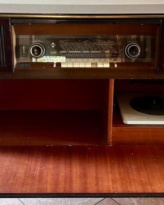 Grundig Stereo-Konzertschrank KS 520