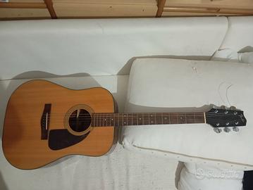 fender chitarra acustica modello f-210