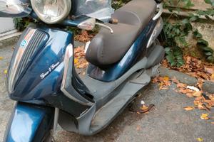 Piaggio Beverly 250