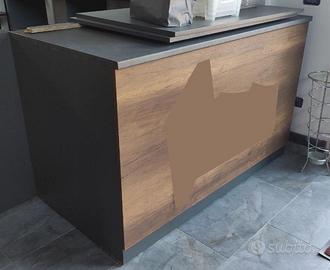 Banconi in legno + retro bancone