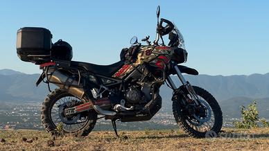 Aprilia tuareg 660 con accessori