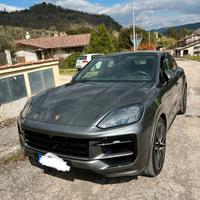 PORSCHE CARRERA S TURBO HIBRID ANNO 2025