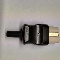 presa elettrica in ceramica