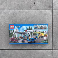 60132 LEGO City Stazione di servizio NUOVO