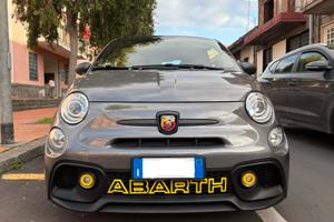 Fiat 500 Abarth 595 competizione