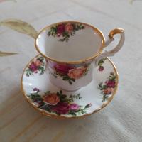 Tazza e piattino in porcellana Royal Albert