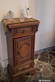Mobile Antico Antiquariato