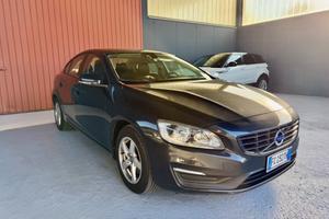 Volvo S60 D3 Geartronic Momentum