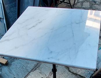 tavolo in marmo