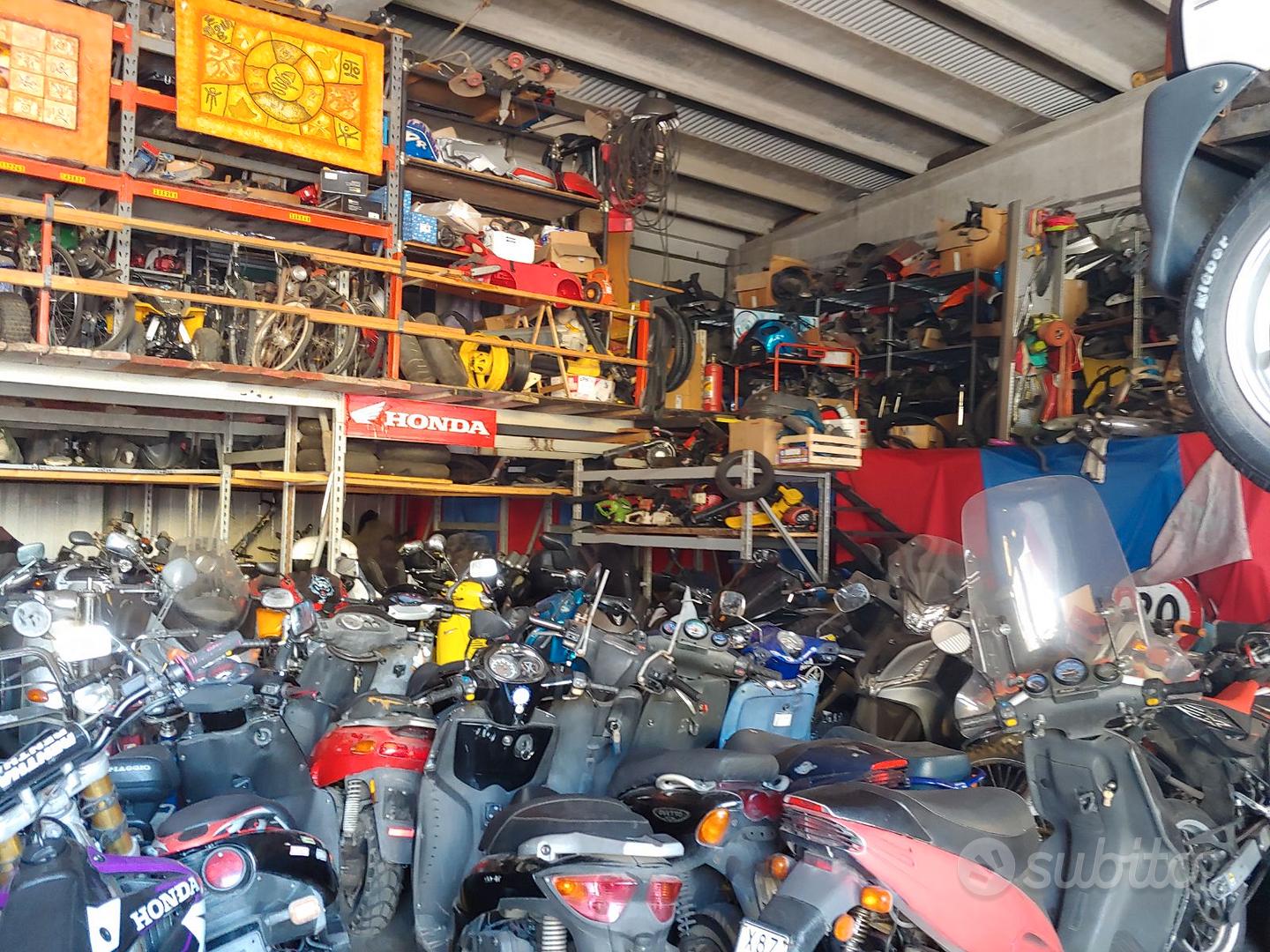 Ricambi moto e scooter Accessori Moto In vendita a Brescia