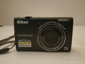 Fotocamera Nikon Coolpix s6200