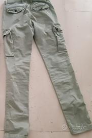 Pantaloni cargo