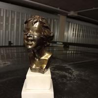 Busto bronzo dea bendata U.Laccarino