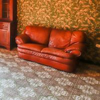 Divano vintage in vera pelle colore marrone