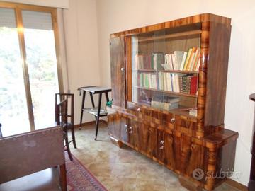 Libreria in ciliegio anni Sessanta
