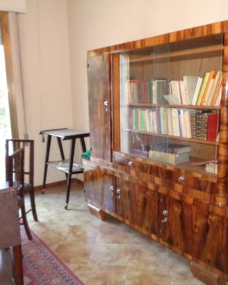 Libreria in ciliegio anni Sessanta
