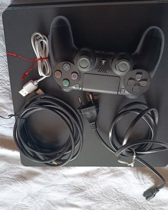 PlayStation 4 completa + 4 giochi inclusi 