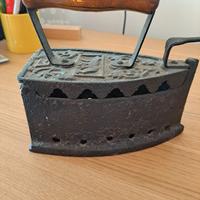 Ferro da  stiro antico