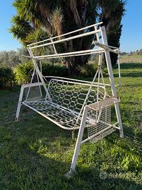 Dondolo / letto in ferro