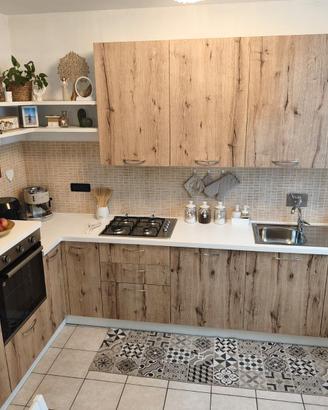 Cucina angolare completa con elettrodomestici Beko