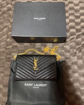 Borsa nera e oro