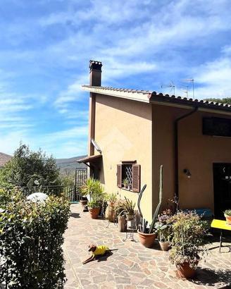 PORZIONE DI QUADRIFAMILIARE A TREVIGNANO ROMANO