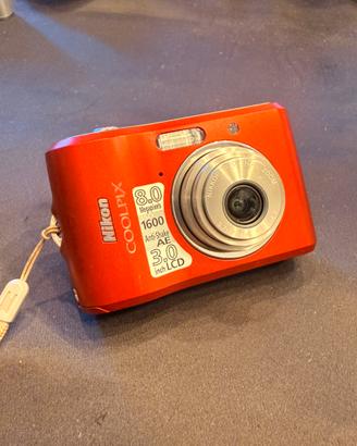 Fotocamera nikon l19