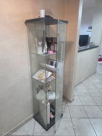 Vetrina Espositiva in Vetro Temperato – Design Mo