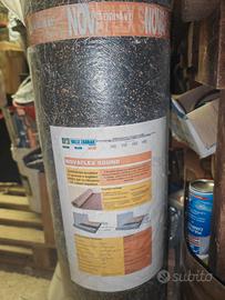 Sottostrato acustico in gomma e sughero