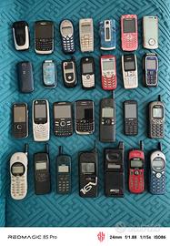 Lotto Telefoni cellulare Vintage  / collezione. 