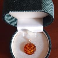 ciondolo ambra naturale baltica e oro