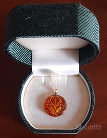 ciondolo ambra naturale baltica e oro