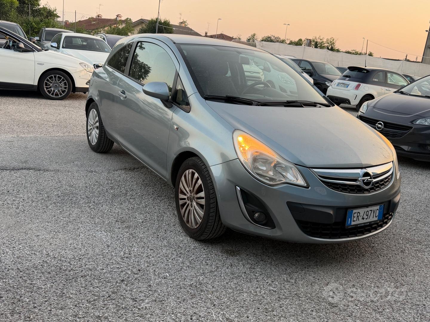 Opel Corsa 2013 photo 2