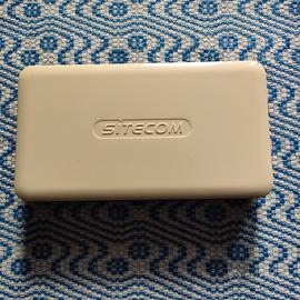 Switch di rete "Sitecom" LN-118 + caricatore 
