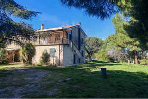 Villetta indipendente con giardino zona tranquilla