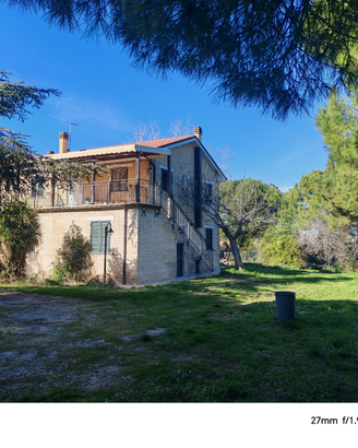 Villetta indipendente con giardino zona tranquilla