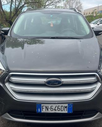 Ford Kuga 1.5 TDCI 120 CV Business gancio traino