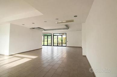 UFFICIO A PALAZZOLO SULL'OGLIO