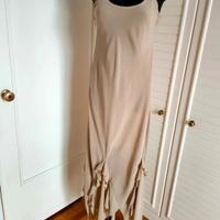 Vestito lungo spalline sottili