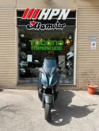 Yamaha X-Max 300 TECH MAX