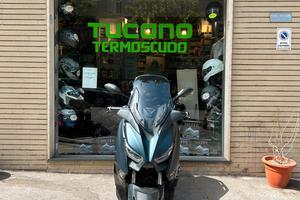 Yamaha X-Max 300 TECH MAX