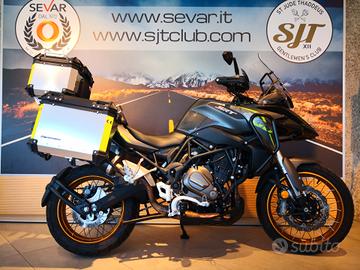 Qj Motor SRT 700 X