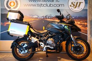 Qj Motor SRT 700 X