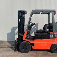 CARRELLO ELEVATORE ELETTRICO