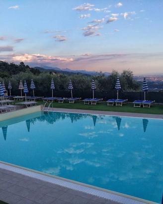 Immobile di 513 m² con più di 5 locali a Calice al