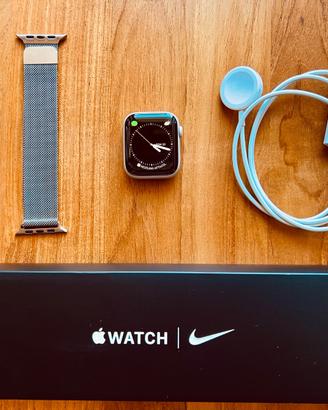 Apple Watch - Series 6 - 44mm Alluminio GPS